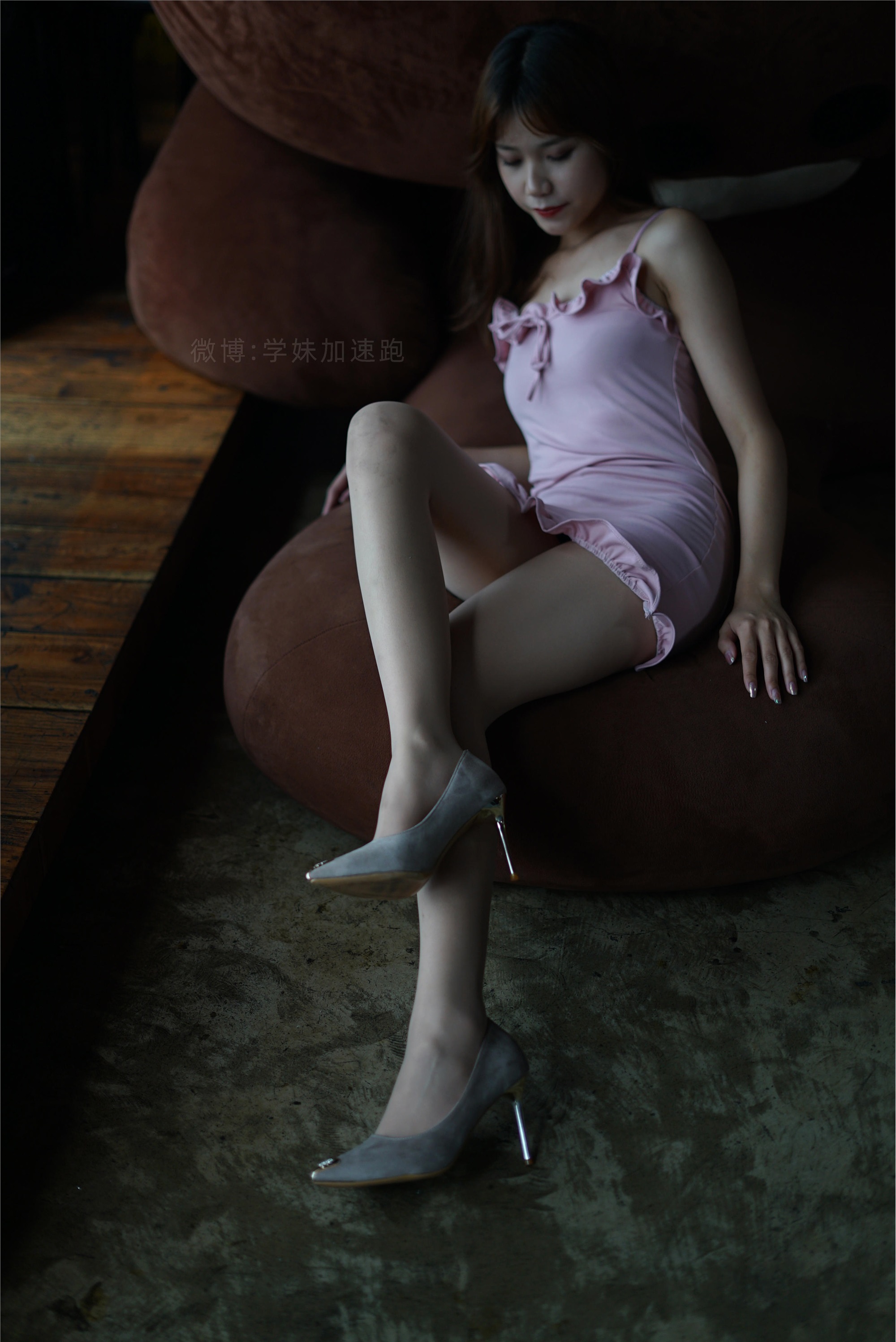 学妹加速跑 XM060《谁家的仙女呀-琪琪》